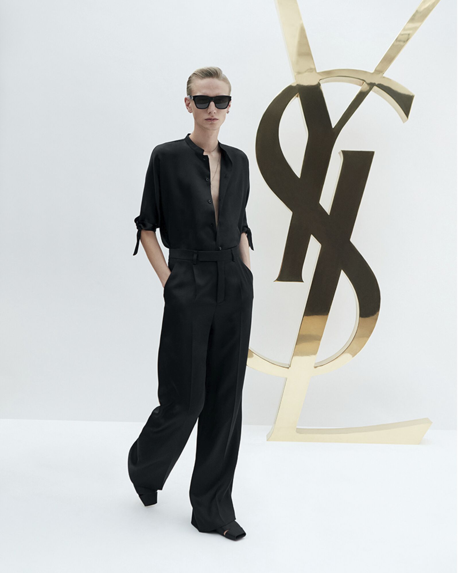 YSL Tunic Shirt In Crepe Satin Schwarz | 20149-KSCX