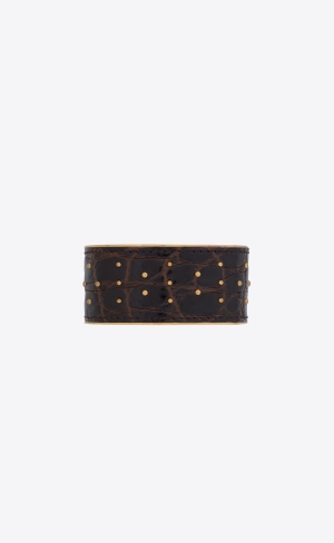 YSL Studded Cuff In Crocodile-embossed Leder And Metal Dunkelschokolade Hellbraun | 90371-DRWT